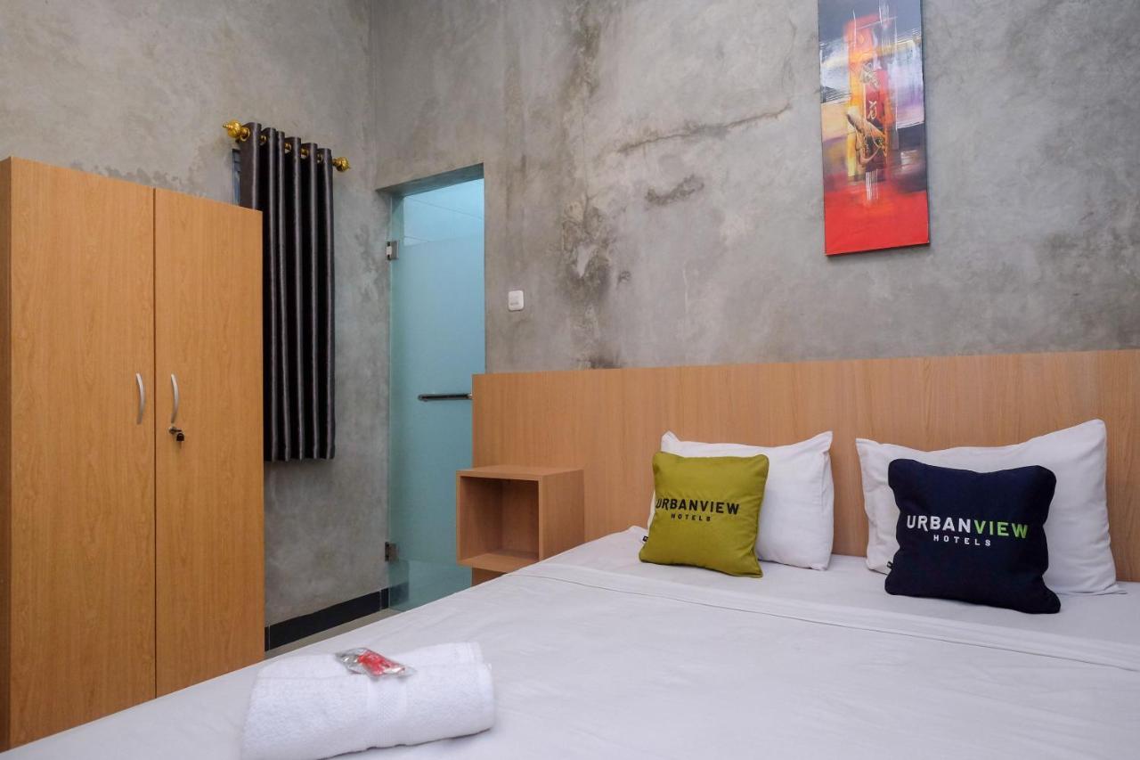 Urbanview Hotel Syariah Artamara Tegal By Reddoorz Exterior foto